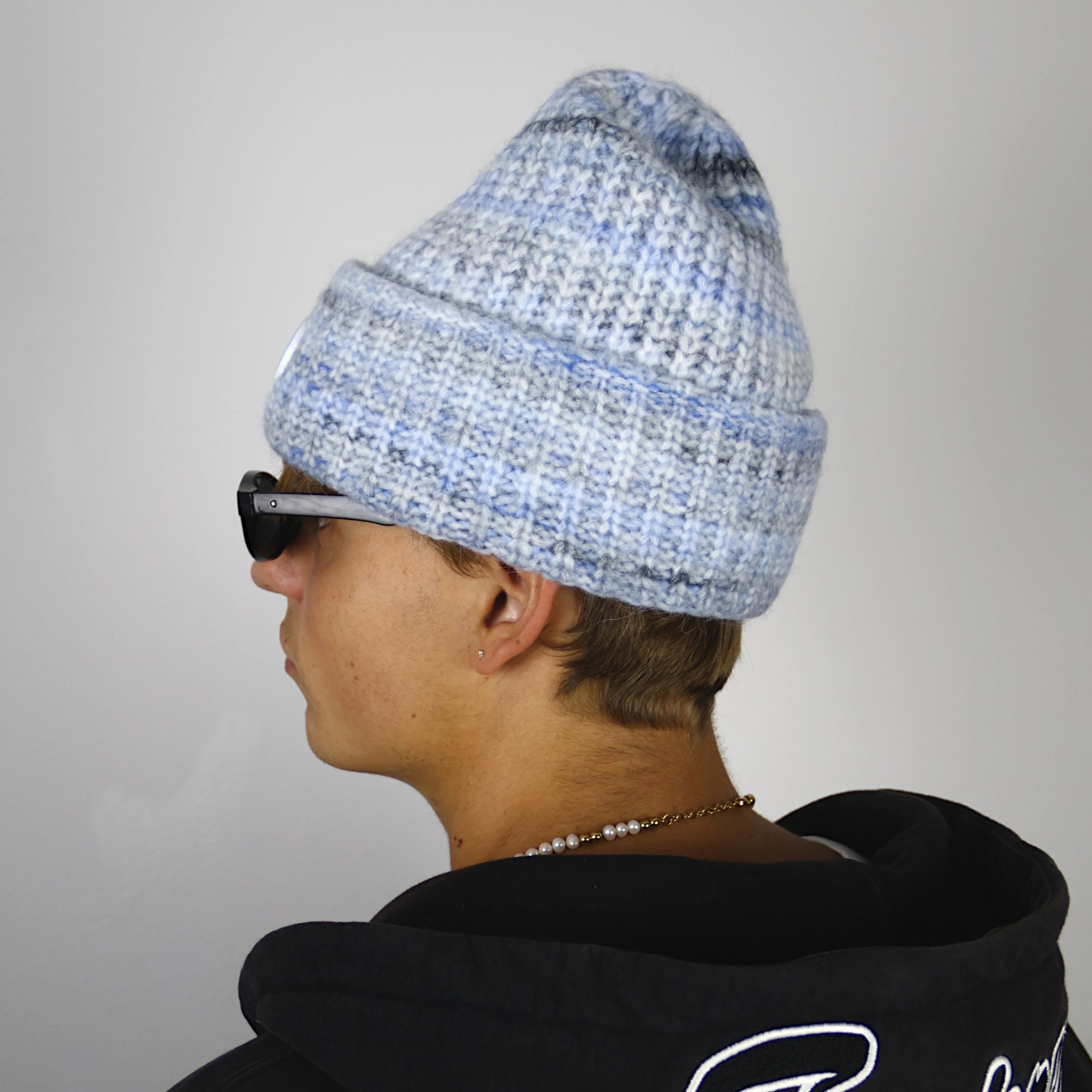 BLUE BEANIE