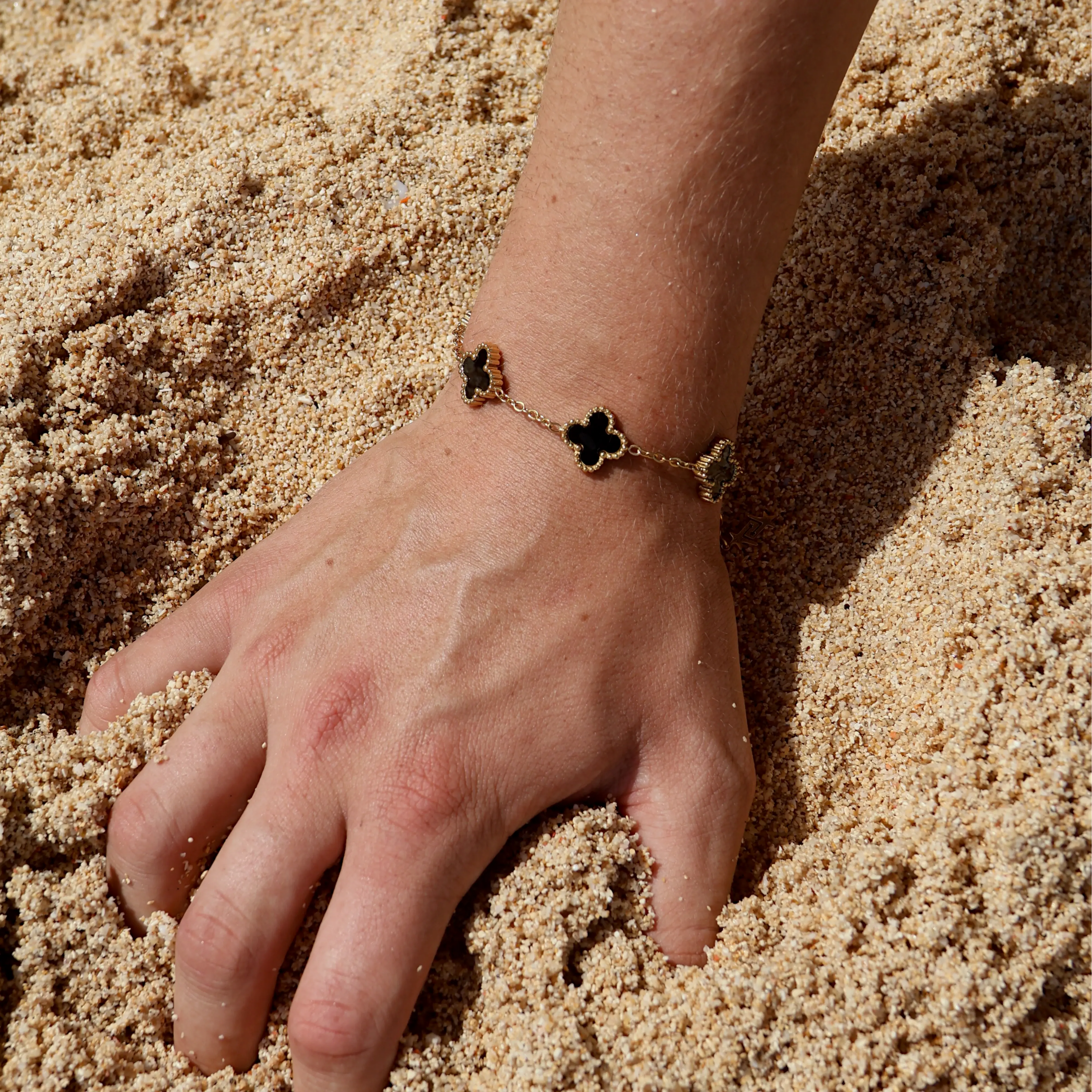CLOVE BRACELET BLACK SKØR