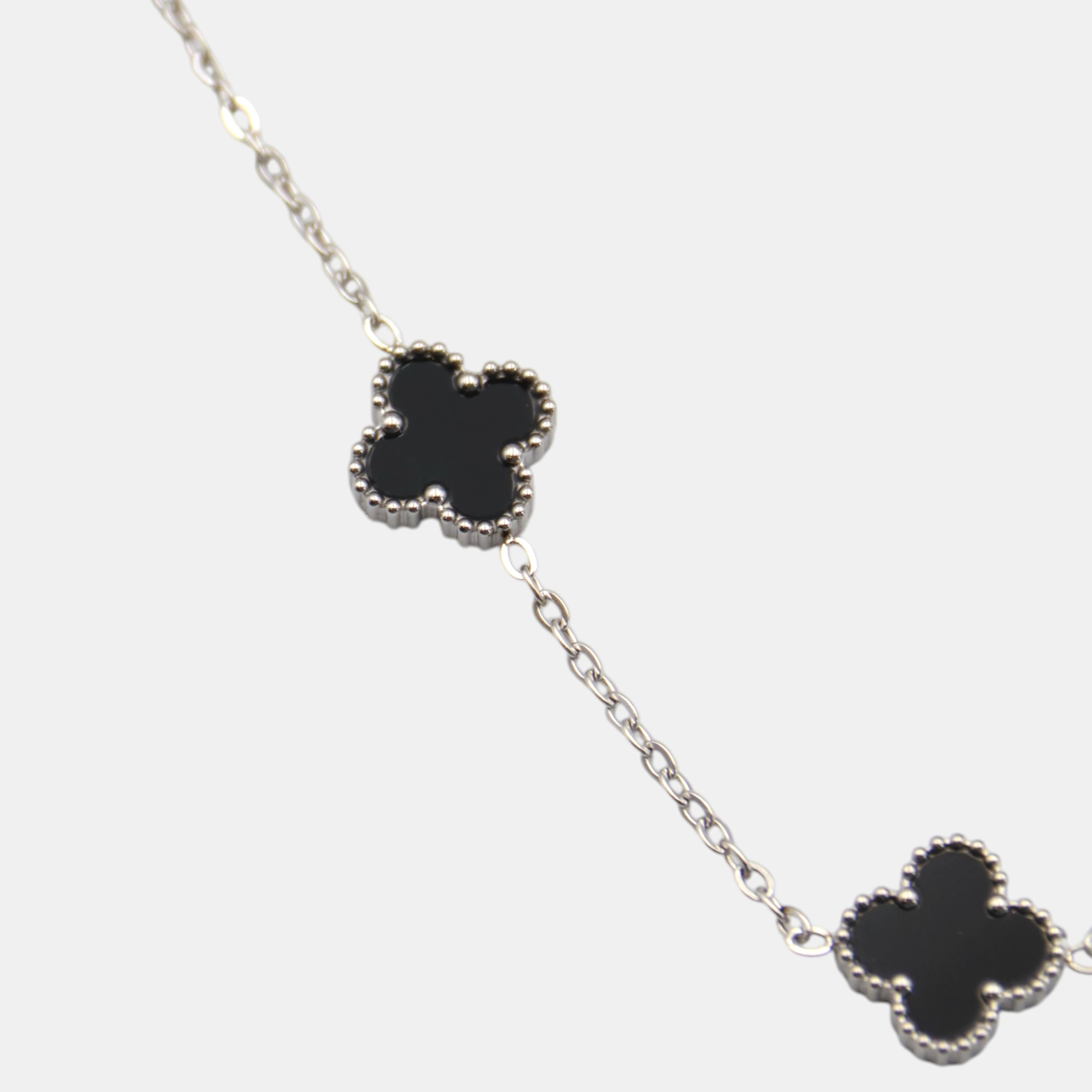 CLOVE CHAIN SILVER BLACK SKØR